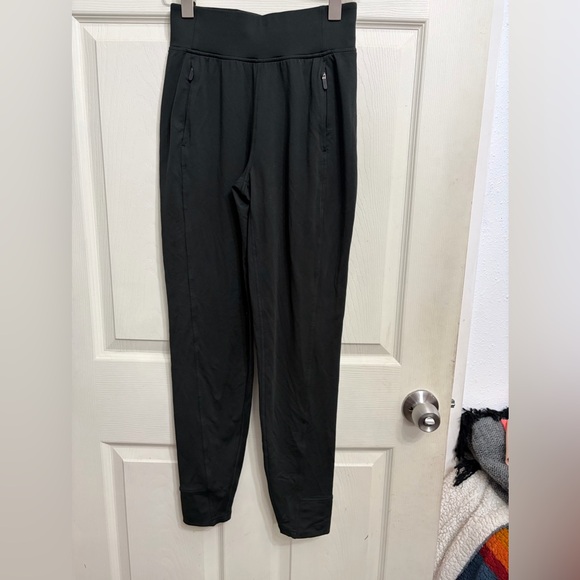 lululemon athletica Pants - Lululemon Black Joggers women’s size 2 with pockets